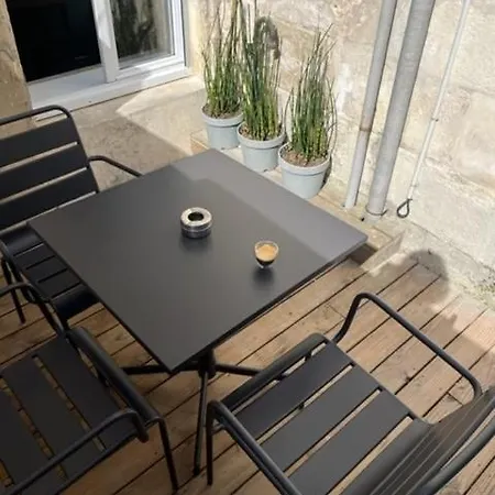 Apartment La Terrasse Hyper Centre Pres Des Halles La Rochelle (Charente-Maritime)